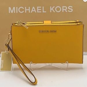 MICHAEL KORS LARGE DOUBLE ZIP WRISTLET WALLET JASMINE YELLOW COLOR